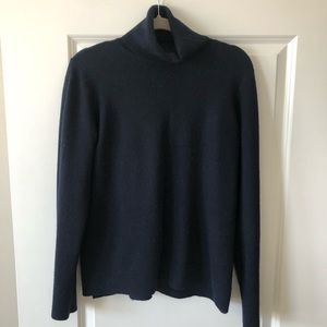 VINCE cashmere turtleneck navy blue sweater, size M.